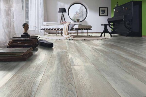 Stylish Hella Oak
